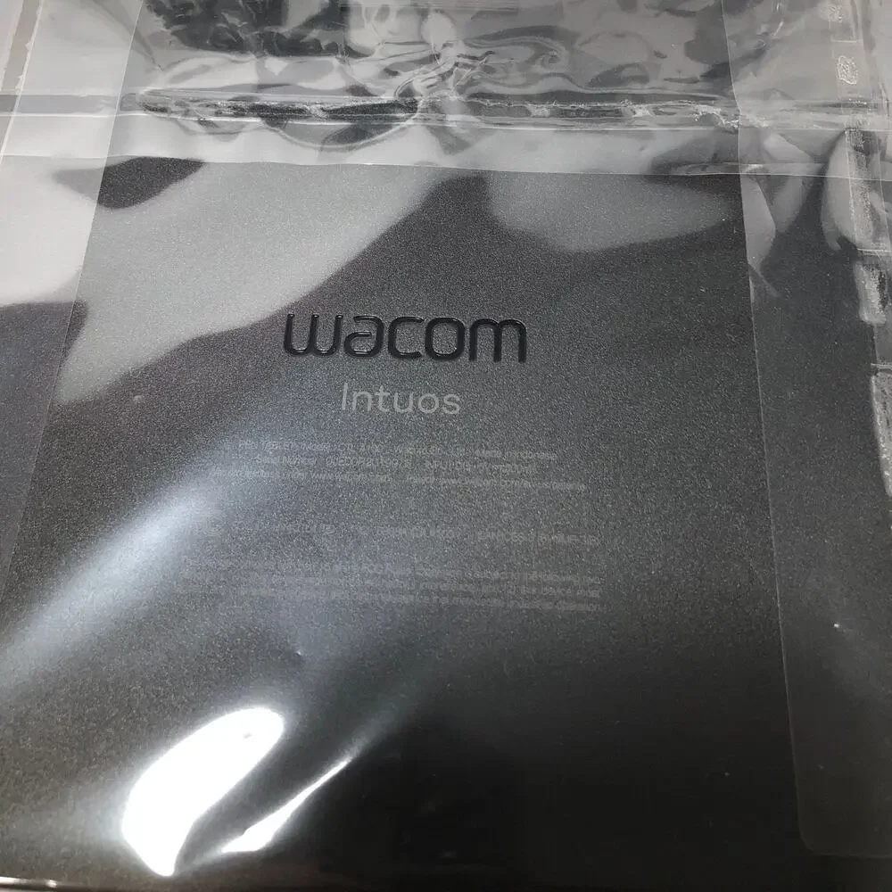 Wacom Intuos Small Art & Graphics Drawing Tablet Digital Drawing IN BOX